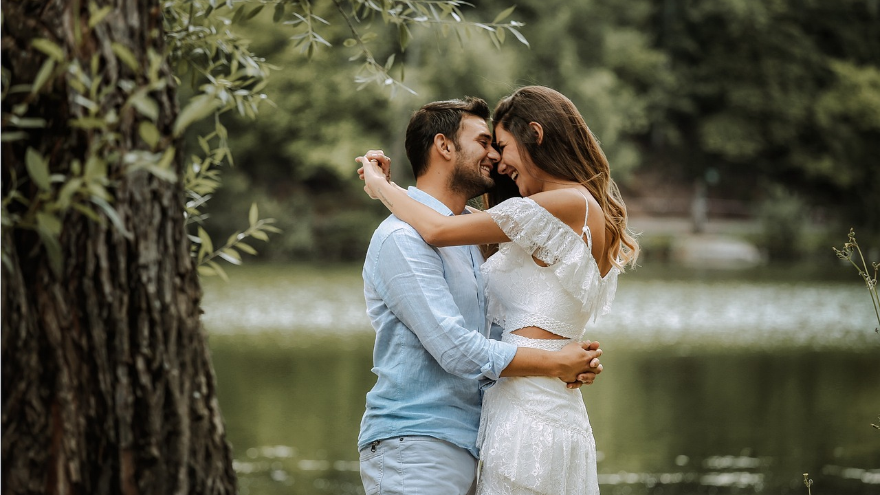 Veze koje započinju prijateljstvom često su uspješnije. Evo zašto