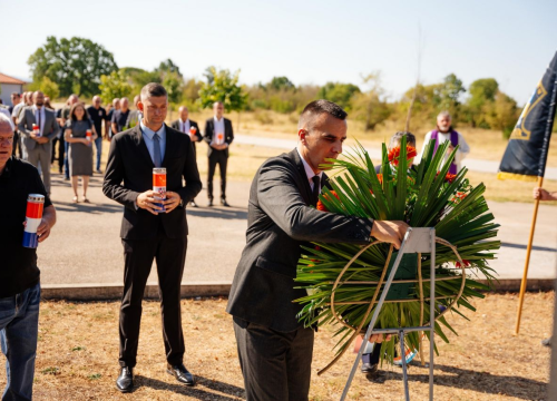 Fotografija 7 - Obilježen Spomendan na poginule branitelje i civile prominskog kraja