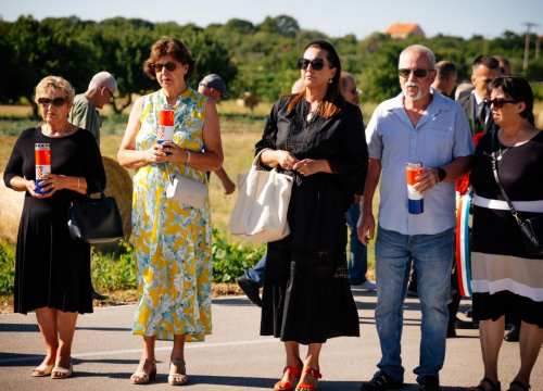 Fotografija 4 - Obilježen Spomendan na poginule branitelje i civile prominskog kraja