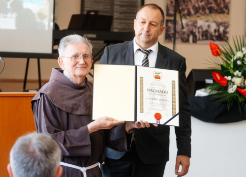 Fotografija 10 - Obilježen Spomendan na poginule branitelje i civile prominskog kraja