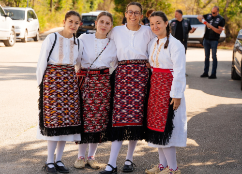 Fotografija 26 - Svečano obilježen Spomendan na poginule branitelje i 142. obljetnica Općine Promina