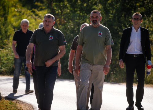 Fotografija 1 - Svečano obilježen Spomendan na poginule branitelje i 142. obljetnica Općine Promina