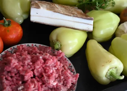 Fotografija 7 - Miris djetinjstva s Martinske: Njezino Veličanstvo Punjena paprika