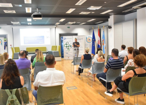 Fotografija 6 - Održana završna konferencija projekta 'Izrada socijalnog plana Šibensko-kninske županije'