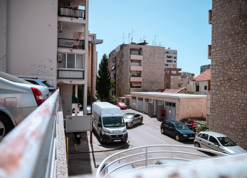 Fotografija 60 - Baldekin 2 i 3: Simbol šibenskog duha, spoj sporta, obrazovanja i sjećanja
