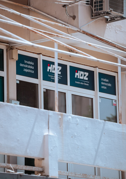 Baldekin 2 i 3: Simbol šibenskog duha, spoj sporta, obrazovanja i sjećanja