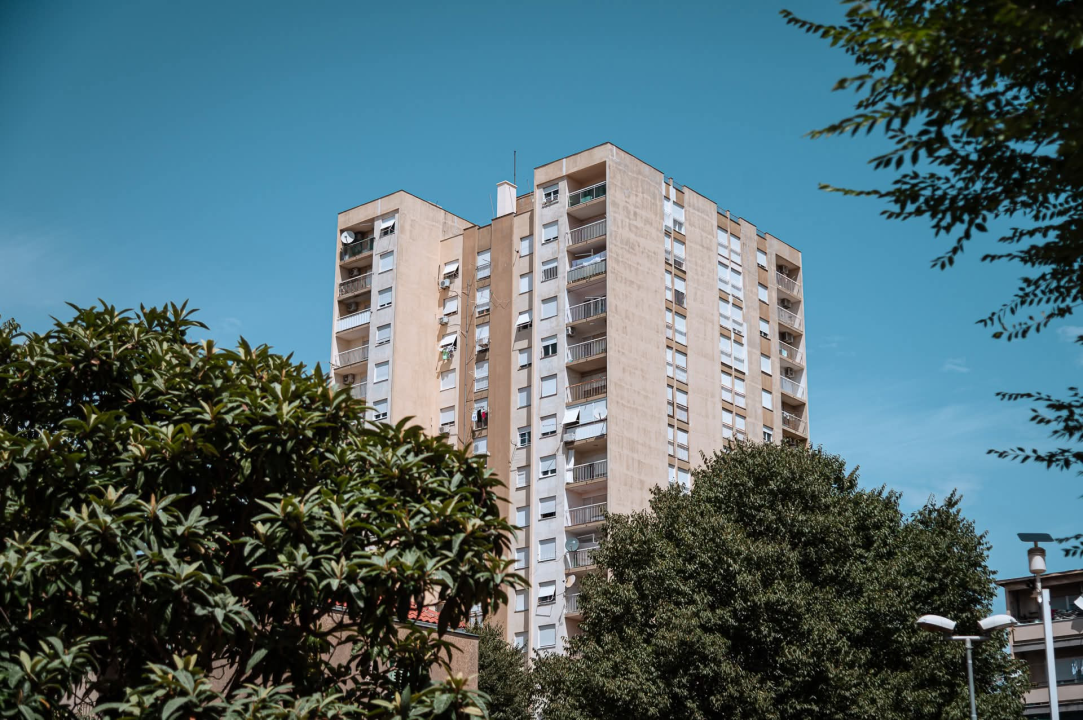 Baldekin 2 i 3: Simbol šibenskog duha, spoj sporta, obrazovanja i sjećanja