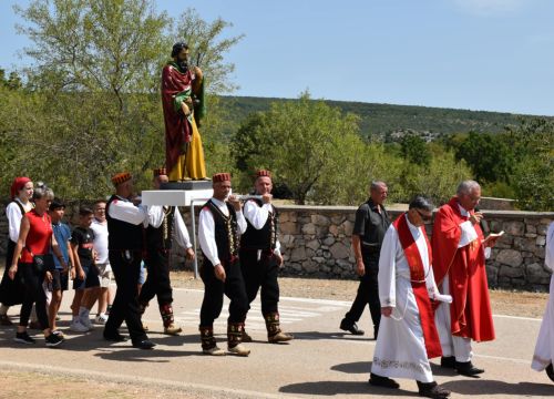 Fotografija 14 - Svečano proslavljen blagdan sv. Jakova u Mirloviću