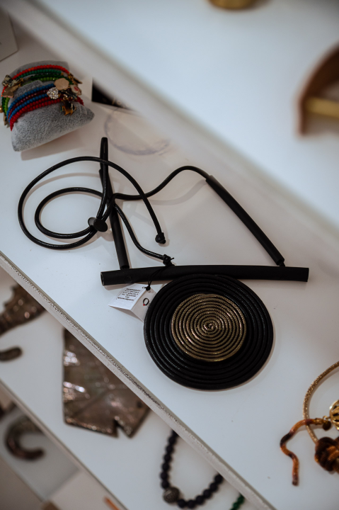 Uronite u svijet mode i umjetnosti u Galeriji Juraj Dalmatinac