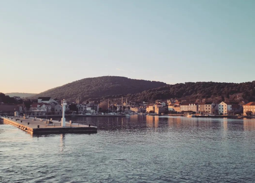 Na Zlarinu u subotu večer čakavice posvećena Mladenu Bjažiću