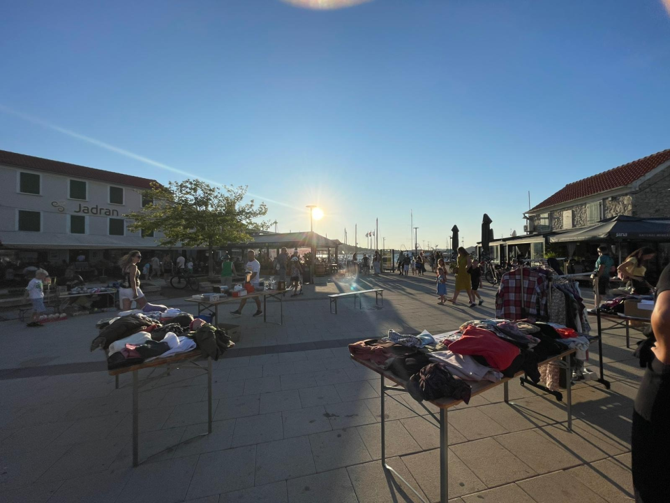 U Murteru održan humanitarni buvljak za Šibenske šape