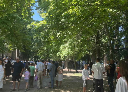 Fotografija 9 - Misa i molitva u srcu Krke: Proslava Gospe od Anđela na Visovcu okupila brojne vjernike