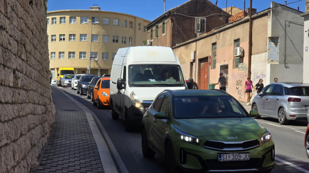 Zbog prometne nesreće na 'tri trake' ogromne gužve u gradu: 'Nikad nije bilo ovako'