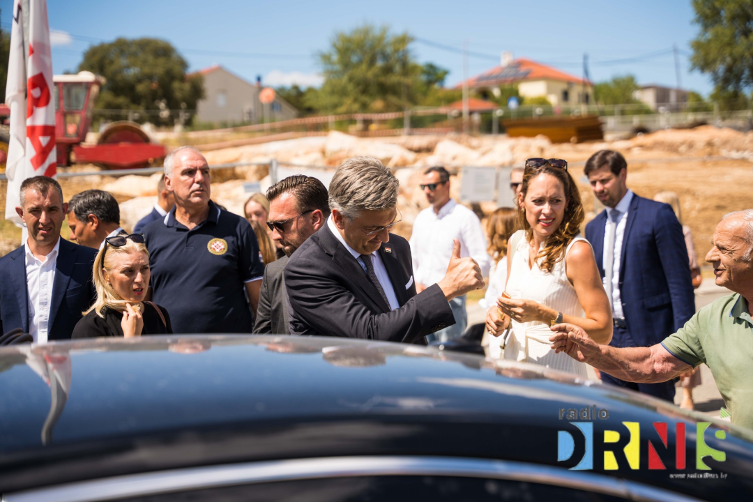 Andrej Planković u Drnišu obišao gradilište Centra za starije osobe