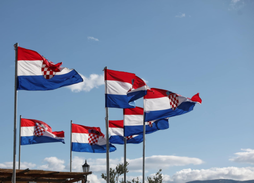 Fotografija 9 - Obilježavanje 30. obljetnice Oluje na Kninskoj tvrđavi i ulicama Knina