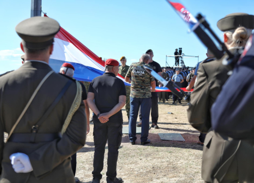 Fotografija 32 - Obilježavanje 30. obljetnice Oluje na Kninskoj tvrđavi i ulicama Knina