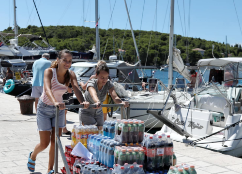 Fotografija 18 - Đir po Prviću: Pripreme za 13. 'Šibenik u kadru' u znaku Fausta Vrančića