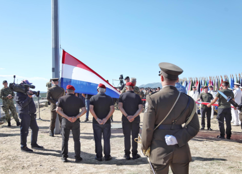 Fotografija 49 - Obilježavanje 30. obljetnice Oluje na Kninskoj tvrđavi i ulicama Knina