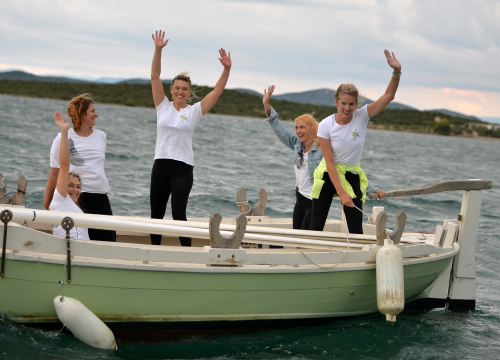 Fotografija 68 - Održana ženska veslačka regata u Betini: Pogledajte koje su ekipe bile najbolje