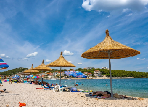 Fotografija 9 - FOTO Jezera spremna za spektakl: Ne propustite Ribarsku feštu uz Crvenu jabuku i dalmatinske okuse!