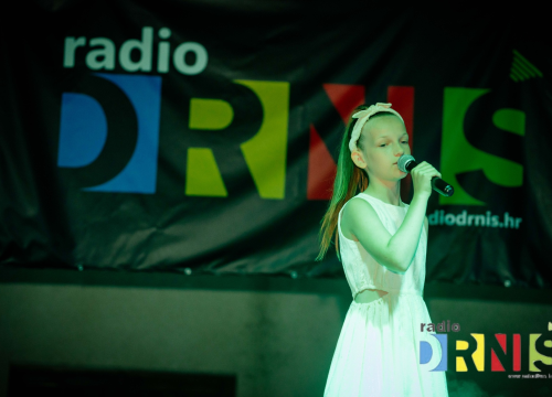Fotografija 6 - U Drnišu održan 5. Minifest, dječje pjevačko natjecanje
