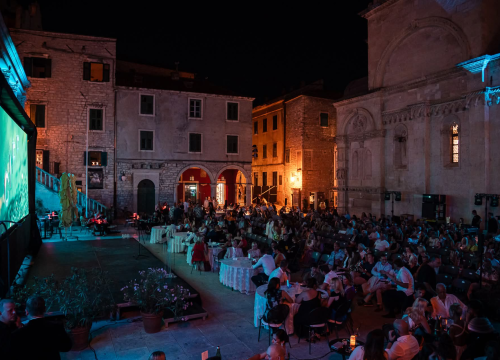 Fotografija 12 - Zvijezde i crveni tepih u Šibeniku: Počeo Croatian International Film Festival