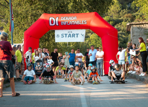 Fotografija 29 - Tradicionalna Utrka karića u Rupama i ove godine oduševila posjetitelje i natjecatelje
