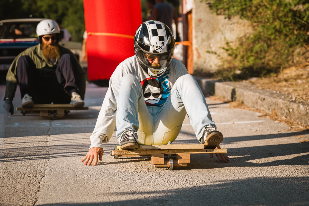 Tradicionalna Utrka karića u Rupama i ove godine oduševila posjetitelje i natjecatelje