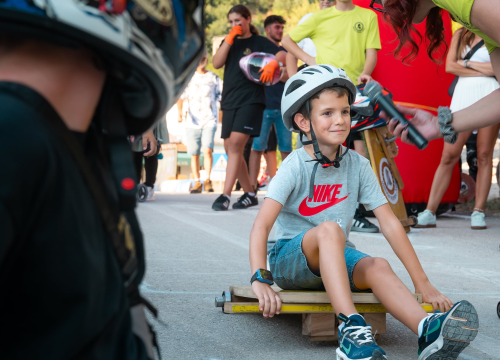 Fotografija 5 - Tradicionalna Utrka karića u Rupama i ove godine oduševila posjetitelje i natjecatelje