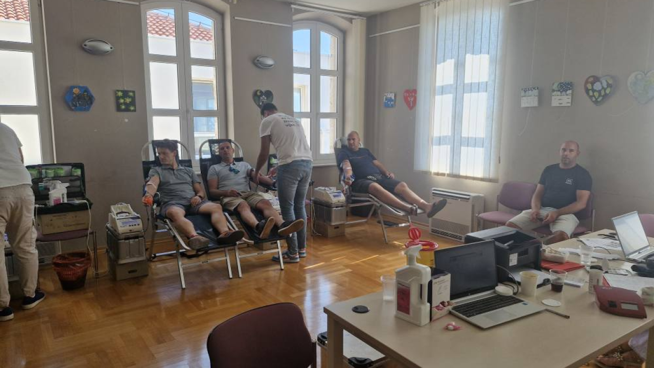 Na akciji darivanja krvi u Vodicama prikupljene 44 doze