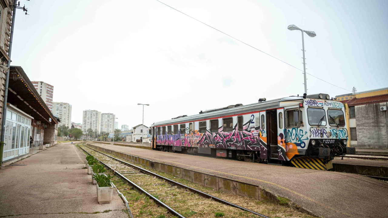 HŽ modernizira pruge: Stiže devet novih vagona i strojeva