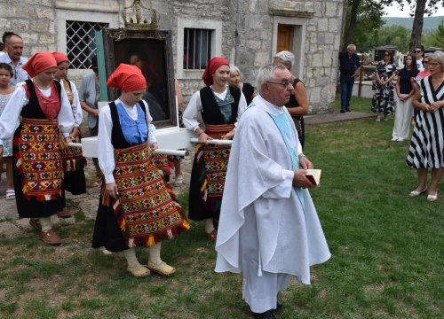 Fotografija 6 - U Mirloviću svečano proslavljen blagdan Velike Gospe