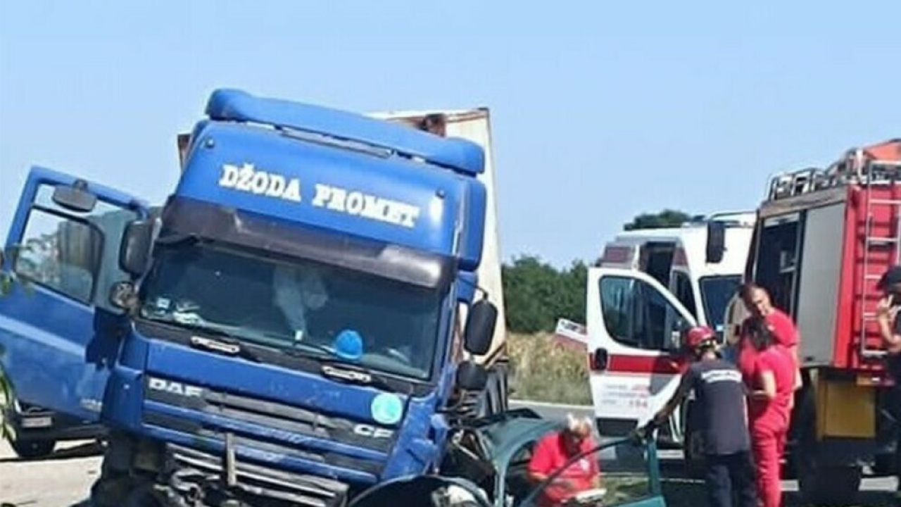 Braća poginula kada su išla u posjet ocu, roditelji se slomili na mjestu događaja