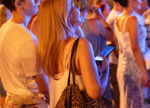 Fotografija 17 - Skitnica i ostali hitovi odjekivali vodičkom rivom: Nezaboravna večer s Jasnom Zlokić