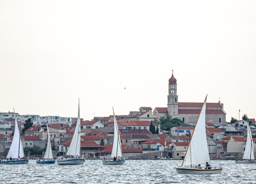 Fotografija 3 - Ilka prva u cilj u Betini: Gajeta Vice Jušića slavila na 23. Regati za dušu i tilo