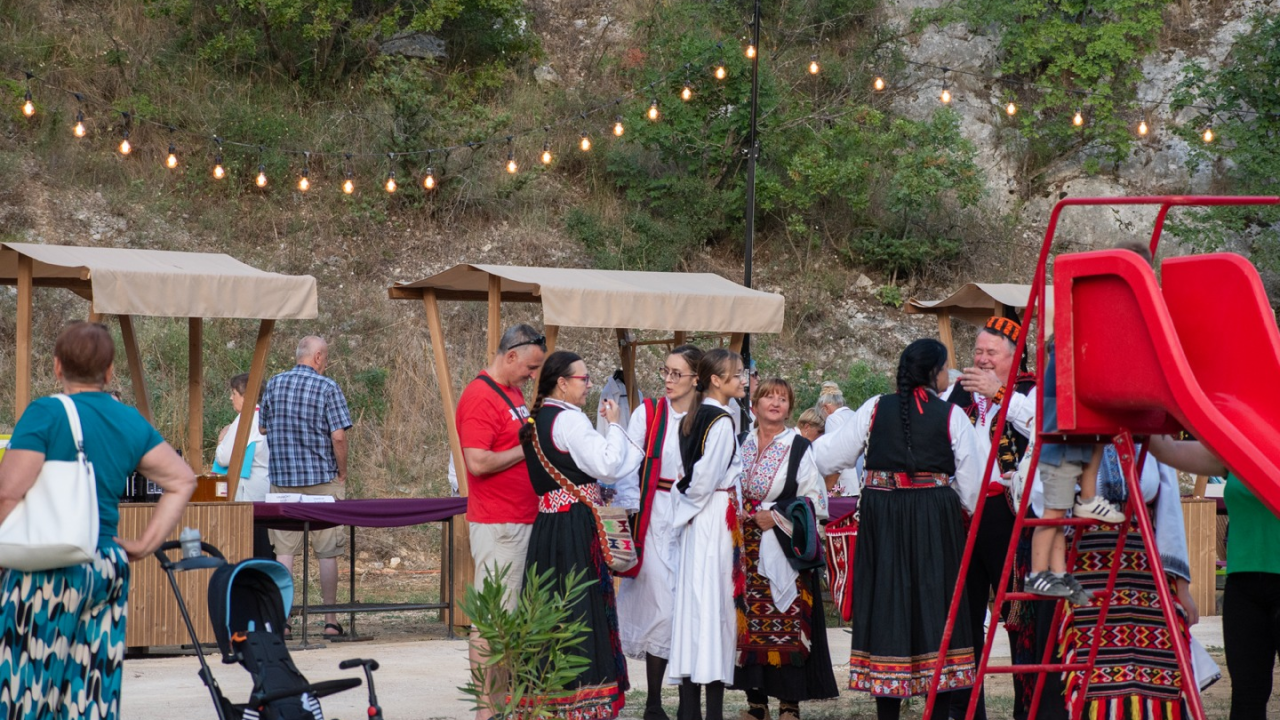 Autentični okusi, stari običaji i vrhunski koncerti Kriesa i Dunija: Evo što vas sve čeka na KRKAfestu