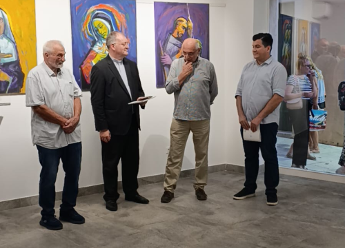 Fotografija 9 - Izložba portreta hrvatskih svetaca i blaženika otvorena u galeriji Sv. Nikola Tavelić