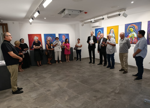 Fotografija 2 - Izložba portreta hrvatskih svetaca i blaženika otvorena u galeriji Sv. Nikola Tavelić