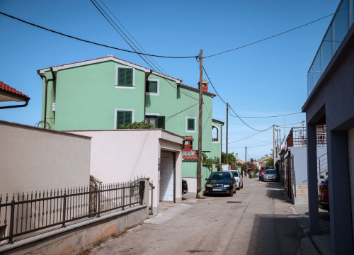 Fotografija 17 - Križ - Od nekadašnjeg pustog brda do obiteljske četvrti