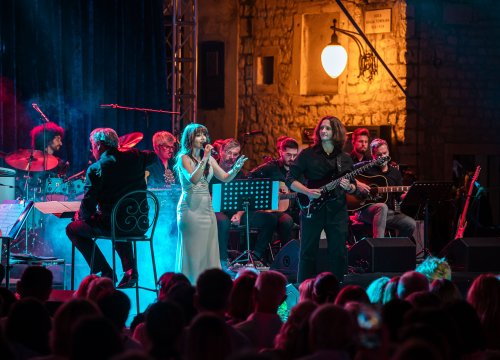 Fotografija 20 - FOTO Đani Stipaničev i klapa Preženca trijumfirali na 28. Dalmatinskoj šansoni