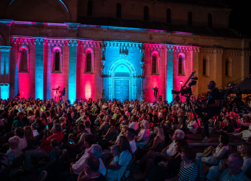 Fotografija 6 - FOTO Đani Stipaničev i klapa Preženca trijumfirali na 28. Dalmatinskoj šansoni