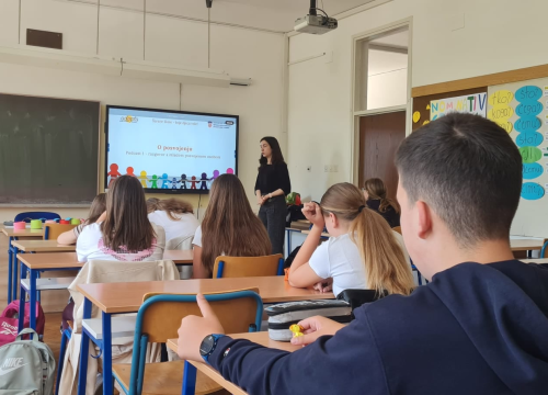 Fotografija 1 - Prevencija vršnjačkog nasilja: Skradinski osnovnoškolci sudjelovali na edukativnim radionicama