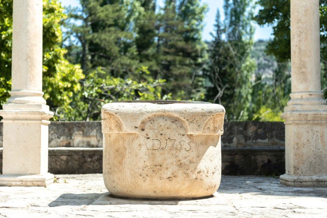 Visovac – Gospin otok duhovnosti i tišine u srcu Krke