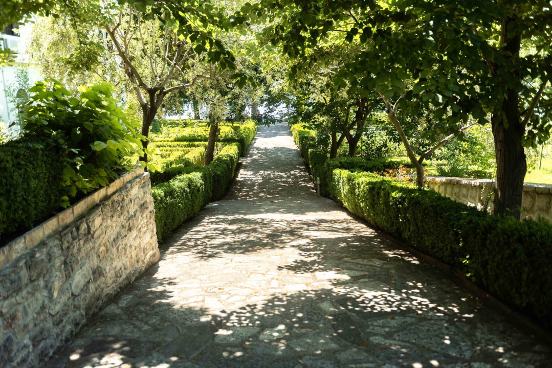 Visovac – Gospin otok duhovnosti i tišine u srcu Krke