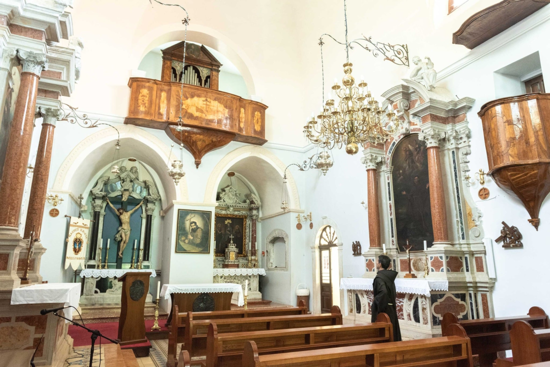 Visovac – Gospin otok duhovnosti i tišine u srcu Krke