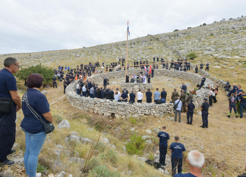 Obilježena 18. obljetnica Kornatske tragedije: Odana počast dvanaestorici poginulih vatrogasaca