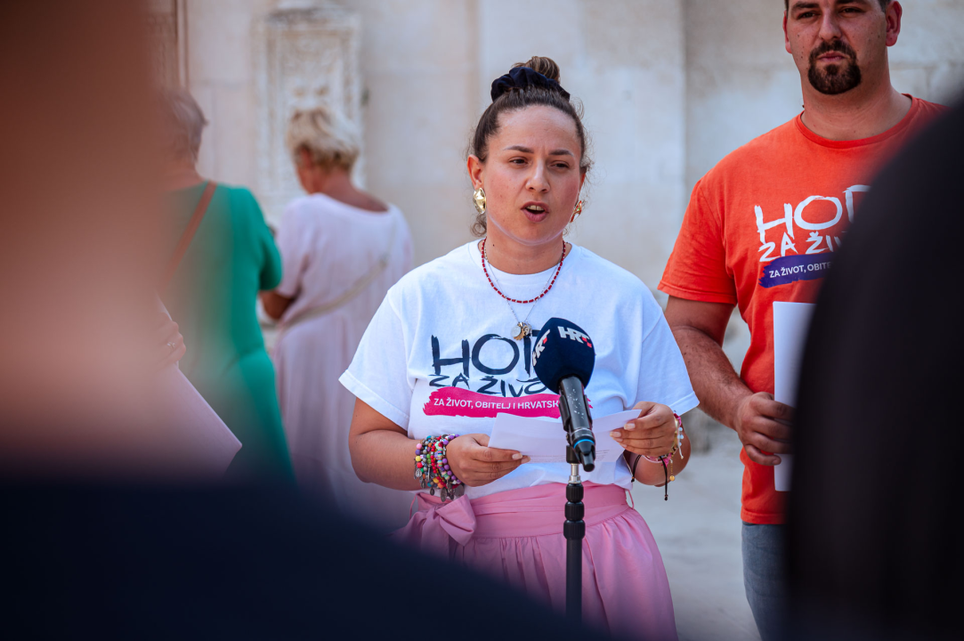 FOTO U Šibeniku će se prvi put hodati za život: 'Poruka da pobačajem žena sebe emancipira je izmišljotina i manipulacija'
