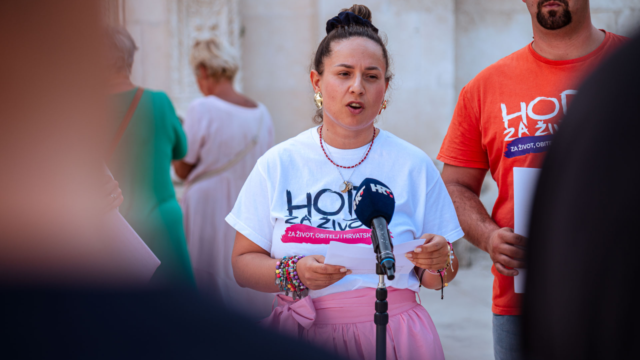U Šibeniku će se prvi put hodati za život: 'Poruka da pobačajem žena sebe emancipira je izmišljotina i manipulacija'