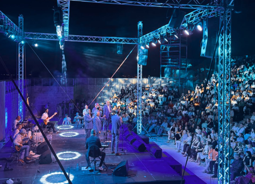 Fotografija 5 - Tomislav Bralić i klapa Intrade oduševili šibensku publiku na Tvrđavi sv. Mihovila