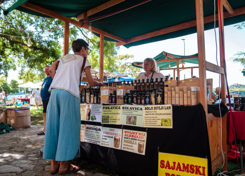 Fotografija 21 - Mirisi i okusi prošlosti: Bogata ponuda štandova na srednjovjekovnom sajmu u Šibeniku